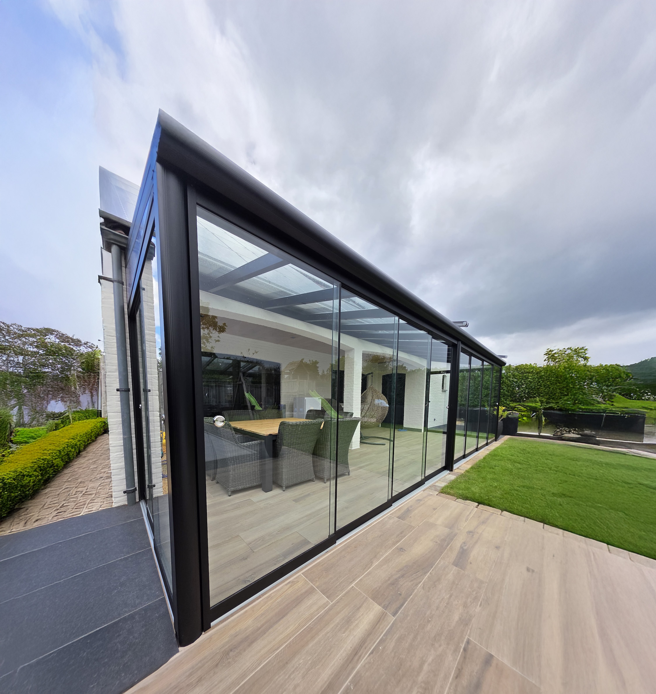 Terrasoverkapping met glasdak of polycarbonaat – advies op maat